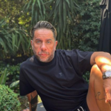 Ο Γιώργος Μαζωνάκης εισήχθη σε δημόσια ψυχιατρική κλινική