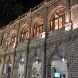 Εντυπωσιάζει η ανακαινισμένη Λότζια- Δείτε φωτογραφίες