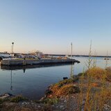 Ρημάζει η μισοτελειωμένη, εδώ και 22 χρόνια, μαρίνα στα Μάλια (photos)