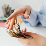 Απάτες ηλικιωμένων: Μετά την 48χρονη Κρητικιά από την Ν.Αλικαρνασσό, έπιασαν και «την ψηλή, ξανθιά»