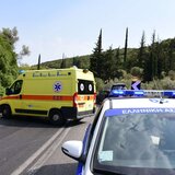 Τα "έτσουξε", έπιασε το τιμόνι και παρέσυρε την ηλικιωμένη!