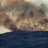 Φωτιά Ζίντα: με τη βοήθεια ιερέα κάλεσε Πυροσβεστική και βοήθησε στην κατάσβεση