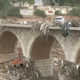 Σβήνουν οι ελπίδες για τους αγνοούμενους στη Βαλένθια - Σε κόκκινο συναγερμό η Καταλονία