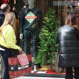 Ηράκλειο: Συνεχόμενο ωράριο στα καταστήματα για τις τελευταίες αγορές