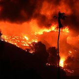 Σε πύρινο κλοιό το Λος Άντζελες - Τουλάχιστον πέντε νεκροί και δεκάδες τραυματίες