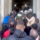 Κακοποίηση τρίχρονου: Πρωτοφανής πολιορκία στα Δικαστήρια Ηρακλείου - Μαινόμενο πλήθος, θέλει να εισβάλει 