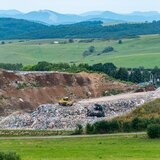 ΚΕΔΕ: Εμμένει στην κατάργηση του τέλους ταφής απορριμμάτων 