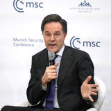 Μαρκ Ρούτε για Τραμπ: «Σαν τον μπαμπά που χωρίζει παιδιά που τσακώνονται»