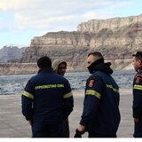 Το Ηράκλειο στέλνει και άλλα στελέχη της Πυροσβεστικής σε Σαντορίνη και Ανάφη 