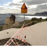 Σαντορίνη: Μέτρα προστασίας και σχέδιο για λιμάνια διαφυγής – Σε επιφυλακή για κατολισθήσεις