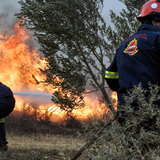 Μεγάλη φωτιά στον Αποκόρωνα: Αποτράπηκαν τα χειρότερα για το Καλαμίτσι