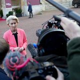 Σύνοδος Λονδίνου: «Η Ευρώπη πρέπει επειγόντως να επανεξοπλιστεί» δήλωσε η Ούρσουλα φον ντερ Λάιεν