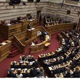 Βουλή: Απορρίφθηκε η πρόταση δυσπιστίας – Σκληρή αντιπαράθεση των πολιτικών αρχηγών