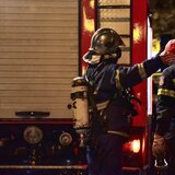 Μεγάλη φωτιά στο εργοστάσιο της Βιόλαντα στα Τρίκαλα - Πέντε οι αγνοούμενοι