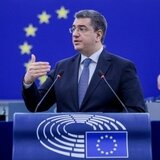 Αύριο το νέο σχέδιο στρατιωτικής κινητικότητας από τον Επίτροπο Μεταφορών, Απ. Τζιτζικώστα - Γρηγορότερη μετακίνηση για τα στρατεύματα