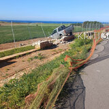 Αγροτικό εξετράπη της πορείας του, τραυματίστηκε ο οδηγός