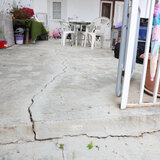 Άμεση εκκένωση σε εννέα σπίτια στις Βούτες λόγω των ρηγματώσεων – video