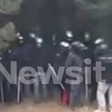 Ένταση στην Πολυτεχνειούπολη μετά από επίθεση 15 κουκουλοφόρων – Μία τραυματίας