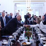 Μητσοτάκης προς Περιφερειάρχες: Να ενταθούν έως το τέλος του έτους τα υπό εξέλιξη έργα