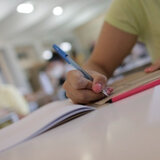 Πανελλαδικές 2025: Αυτά είναι τα θέματα στη Νεοελληνική Γλώσσα και Λογοτεχνία 