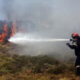 Ηράκλειο: Συναγερμός στην Πυροσβεστική - Δύο φωτιές ξέσπασαν ταυτόχρονα