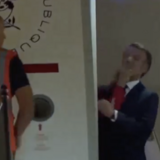 Μακρόν για το χαστούκι της Μπριζίτ: "Αστειευόμασταν με τη γυναίκα μου"