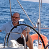 Ανείπωτος πόνος για τον ξαφνικό χαμό του 51χρονου Γιάννη - Το "αντίο" του Ιστιοπλοϊκού Ομίλου Ηρακλείου