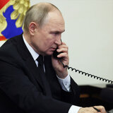 O Πούτιν πρότεινε συνάντηση με τον Ζελένσκι στη Μόσχα