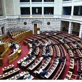 Μεταναστευτικό: Ολοκληρώθηκε η ψηφοφορία για επί της τροπολογίας της κυβέρνησης για το άσυλο