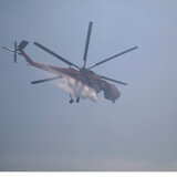 Μεγάλη δύναμη της πυροσβεστικής και στη φωτιά στα Χανιά - Ρίψεις νερού από δύο ελικόπτερα