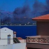 Φωτιά Αλιβέρι: «Έγλειψε» σπίτια - Καλύτερη η εικόνα