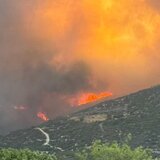 Πύρινος εφιάλτης στην Κύπρο: Δύο νεκροί και δεκάδες σπίτια στις φλόγες