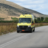 Αυτοκίνητο συγκρούστηκε με μηχανή - Στο νοσοκομείο δυο νεαροί άντρες