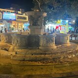 Ηράκλειο: Πολίτες... βρυχώνται για την εγκατάλειψη των "Λιονταριών" 