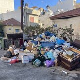 Σκουπίδια στο Ηράκλειο: Σε λίγο θα κλείσει ο δρόμος!