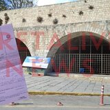 Απομακρύνθηκε ο άστεγος από τα Νεώρια - Η απάντηση του Δήμου για το θέμα