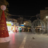 Δειλά - δειλά άρχισε να στολίζεται το Ηράκλειο, μόλις έναν μήνα πριν τα Χριστούγεννα