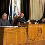 Η οικονομική “ασφυξία” κατεβάζει τα “ρολά” στον Δήμο Ηρακλείου