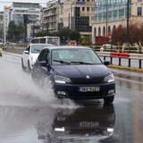 "Πνίγηκε" η Αττική: Ακραία ύψη βροχής σε δυτικά και βόρεια προάστια μέσα σε λίγες ώρες