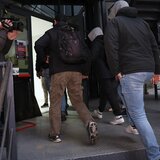 ΟΠΕΚΕΠΕ: Ελεύθερες με συνολική εγγύηση 300.000 ευρώ σύζυγος και αδερφή του 47χρονου αγροτοσυνδικαλιστή