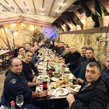 Το Πυροσβεστικό Κλιμάκιο Πύργου έκοψε την πίτα του και εύχεται λιγότερες φωτιές το 2026 