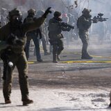 Λαϊκή οργή στη Μινεσότα για τη δολοφονία του 37χρονου Άλεξ Πρέτι – Απαντήσεις ζητούν οι γονείς του