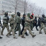 Μινεάπολη: Το θύμα οπλοφορούσε, λέει το υπουργείο Εσωτερικής Ασφάλειας - Είχε νόμιμη άδεια οπλοκατοχής, απαντά η αστυνομία