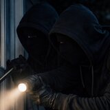 Σε όλη την Κρήτη «χτυπούσε» το ζευγάρι - Το «μπλόκαραν» λίγο πριν επιβιβαστεί … φορτωμένο στο πλοίο της γραμμής