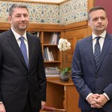 Τηλεδιάσκεψη με Δούκα στο ΠΑΣΟΚ! 