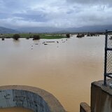 Εντυπωσιακό βίντεο: Το νερό ρέει άφθονο στο φράγμα Αποσελέμη