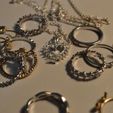 "Βάλε τα κοσμήματα σε μια λεκάνη και βγες έξω, θα γίνει έκρηξη" 