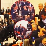 Χάος, ξύλο και σοβαρά επεισόδια στην τουρκική Βουλή