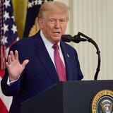 Ο Τραμπ επιβάλλει οριζόντιο παγκόσμιο δασμό 10%, μετά την απόφαση του Ανώτατου Δικαστηρίου!