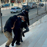 Στα δικαστήρια υπό δρακόντεια μέτρα ασφαλείας ο 23χρονος για τη δολοφονία του 20χρονου στη Θεσσαλονίκη